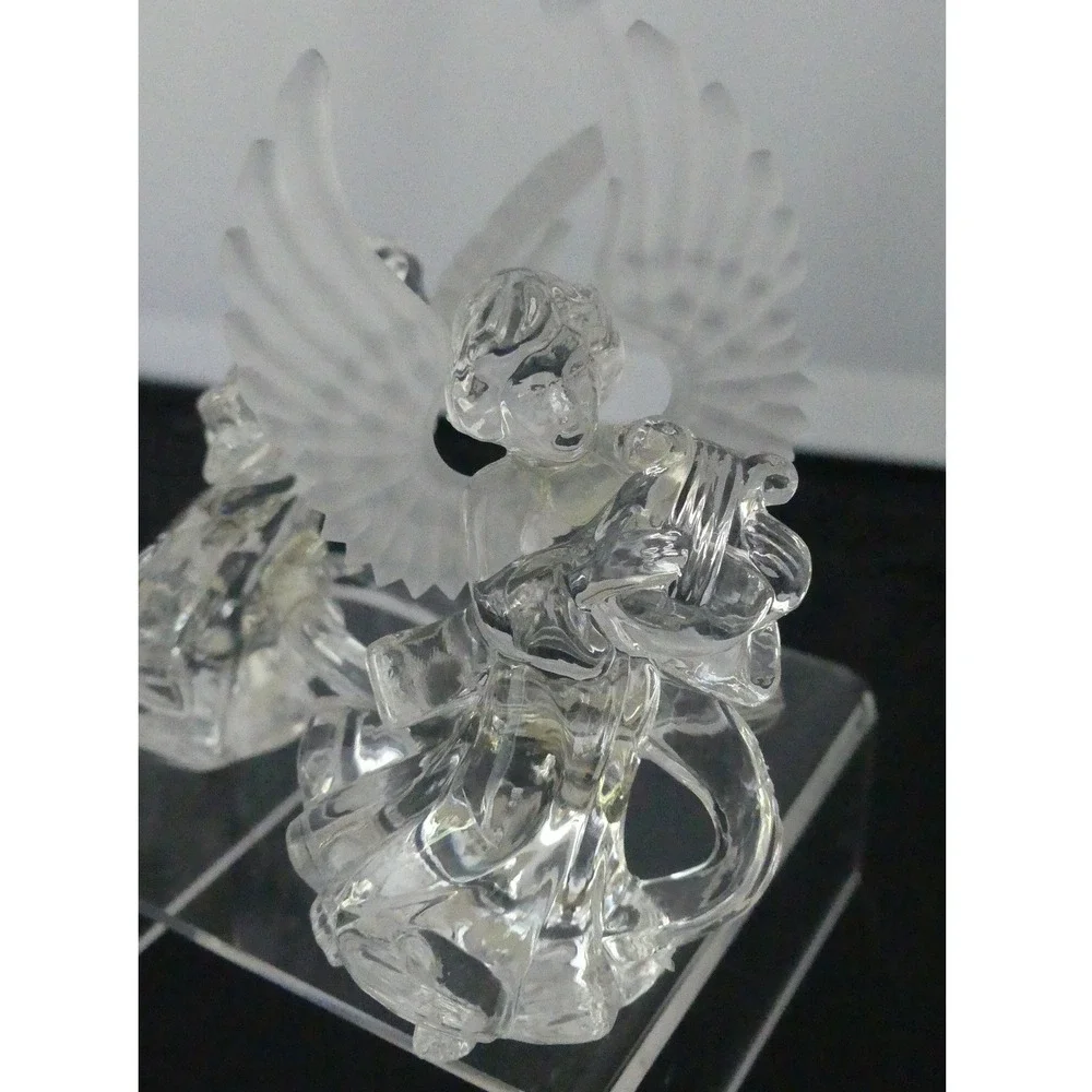 Set of 4 Vintage Clear Acrylic Angel Napkin Rings Frosted Wings Musical Cherubs